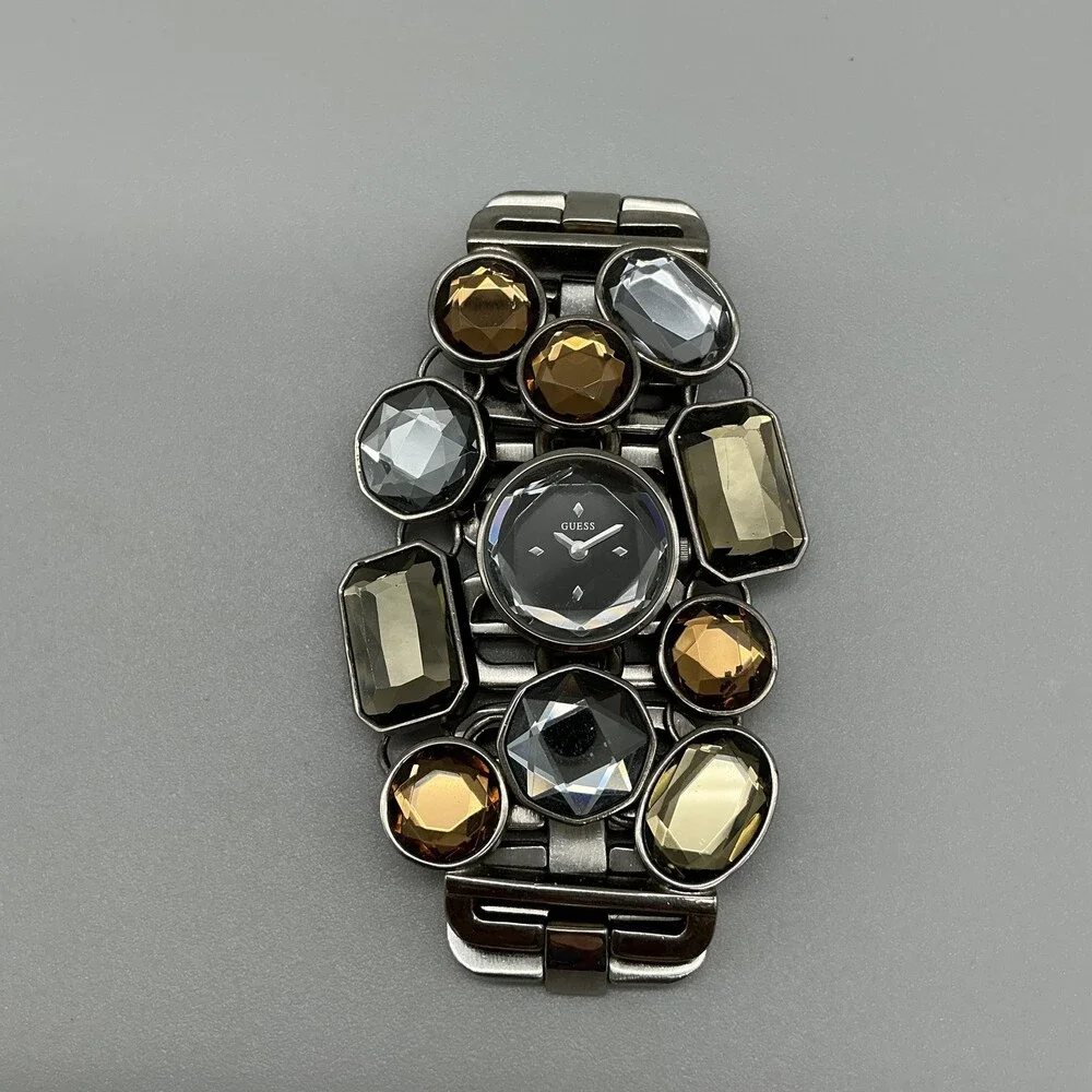 Guess Womens Watch 20mm Silver Tone Jeweled Bracelet New Battery 6.75